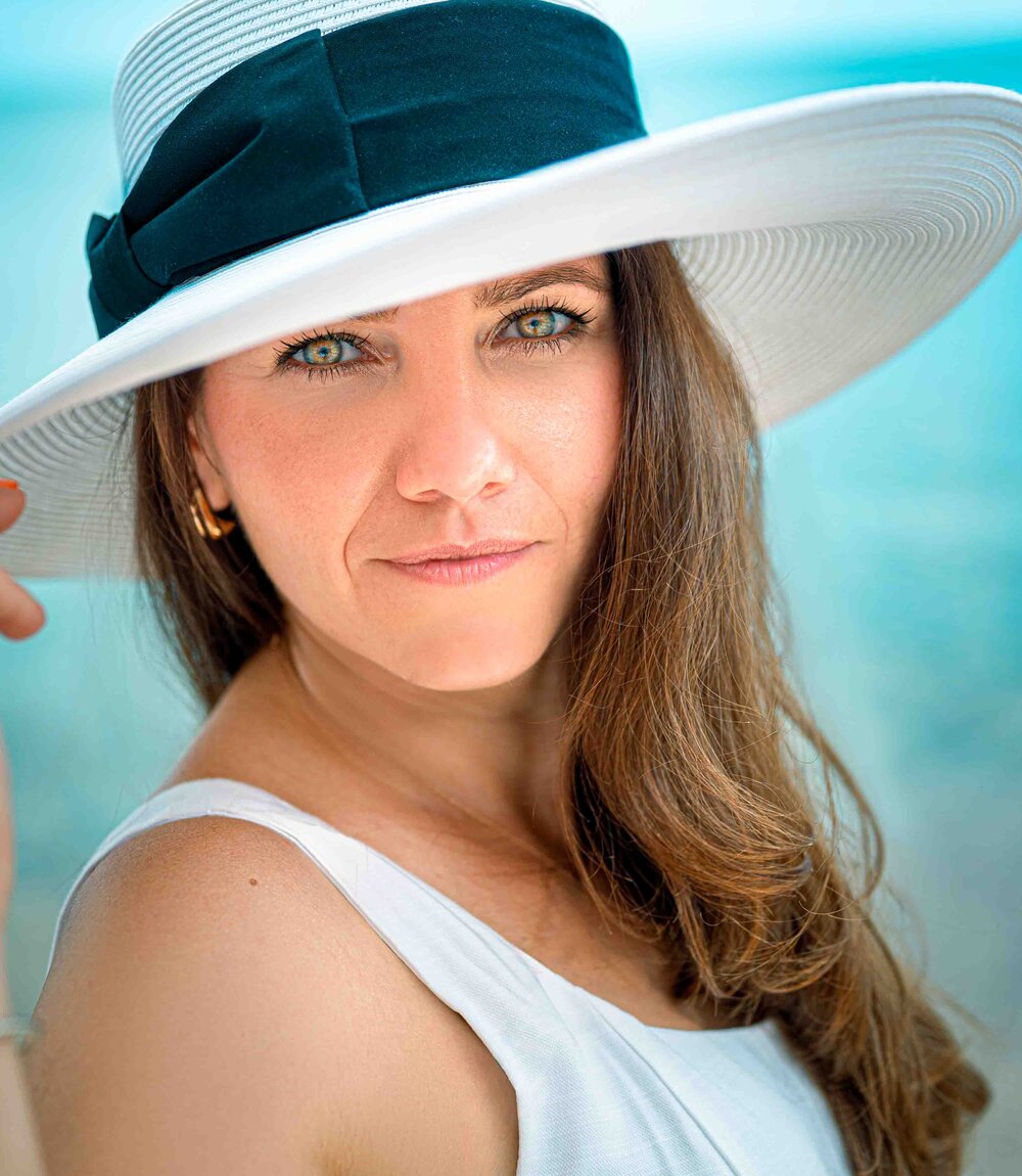 Sun hat portrait session by the water, Chicago photography
